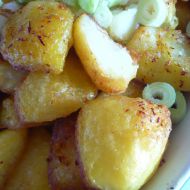Křupavé šafránové brambory recept