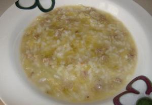 Kapustová polévka s masem a rýží