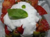 Rajčatový salát s olivami a bazalkou recept