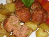 Masové koule s paprikou a bramborovo-zeleninovou přílohou z ...