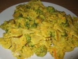 Nivové těstoviny s brokolicí, mrkví a kurkumou recept