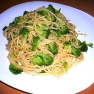 Špagety s brokolicí recept