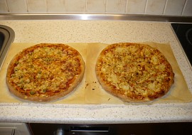 Italská pizza (Neapol)- 2*30cm recept