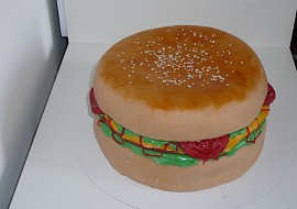 Sladký hamburger  dort recept