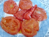 Grilovaná rajčata s kapiemi recept