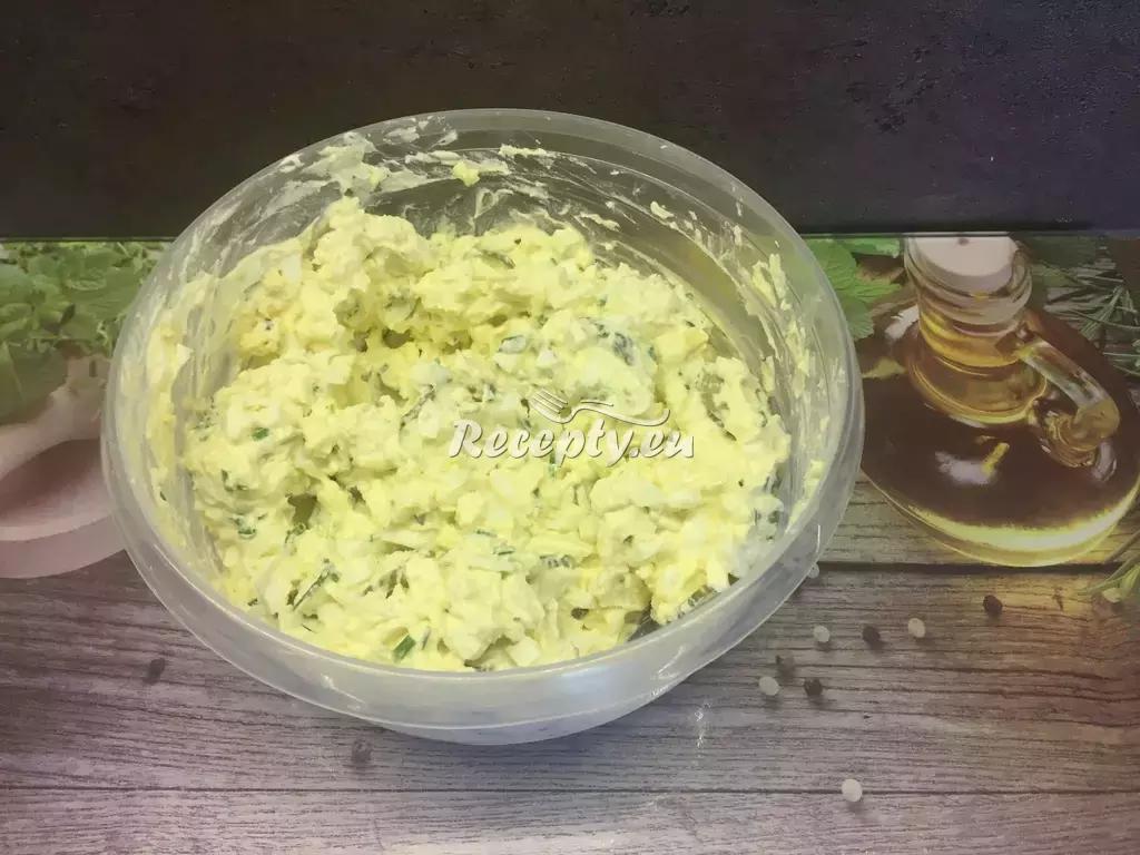 Vaječná pomazánka s kukuřicí recept  pomazánky