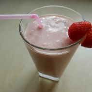 Jahodové smoothie s jogurtem recept