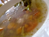 Polévka z brokolice, mrkve a mletého masa recept