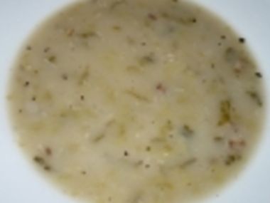 Jednoduchá kapustová polévka s houbami