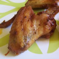 Grilovaná kuřecí křidýlka s česnekem recept