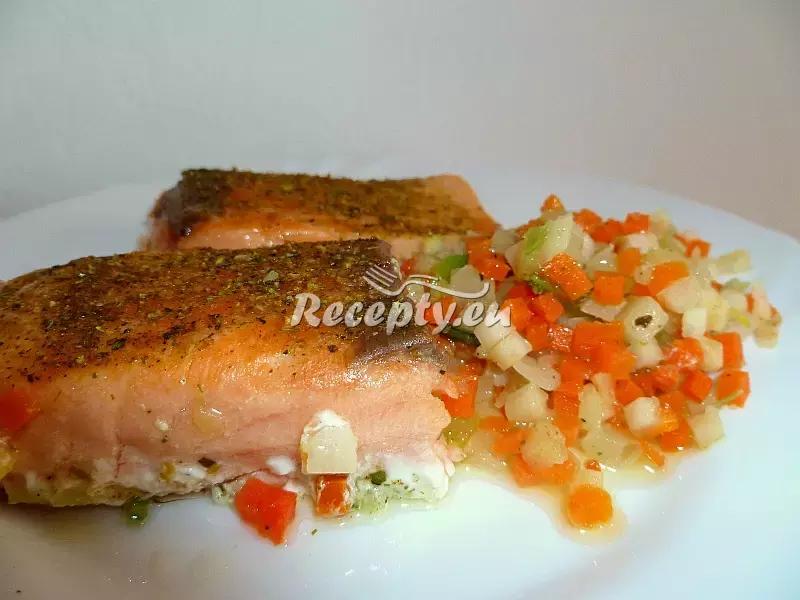 Lososí plátky se zeleninou recept  ryby