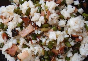 Česnekové výhonky s rýží
