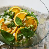 Květákový salát s pomerančem recept