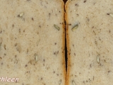 Kefírový kváskový čtyřzrnný chleba recept