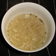 Česneková polévka s brambory recept