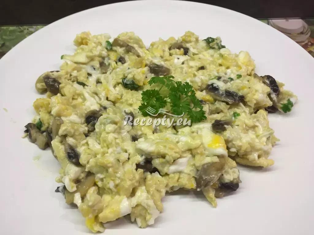 Vejce s houbami recept  jídla z vajec