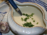 Krémová česnečka (knoblauchsuppe) recept