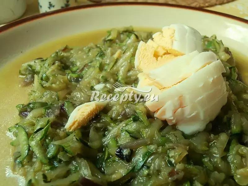 Dušený zelený hrášek recept  zeleninové pokrmy