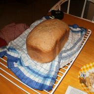 Kmínový pšenično-žitný chléb z domácí pekárny recept