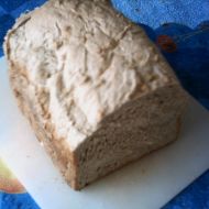 Chléb z domácí pekárny se zakysanou smetanou recept