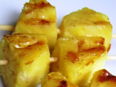 Vynikající grilovaný ananas