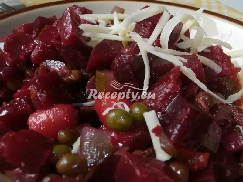Salát z červené řepy recept  saláty