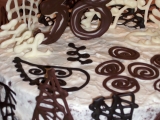 Kakaový dort s čokoládovými ozdobami recept