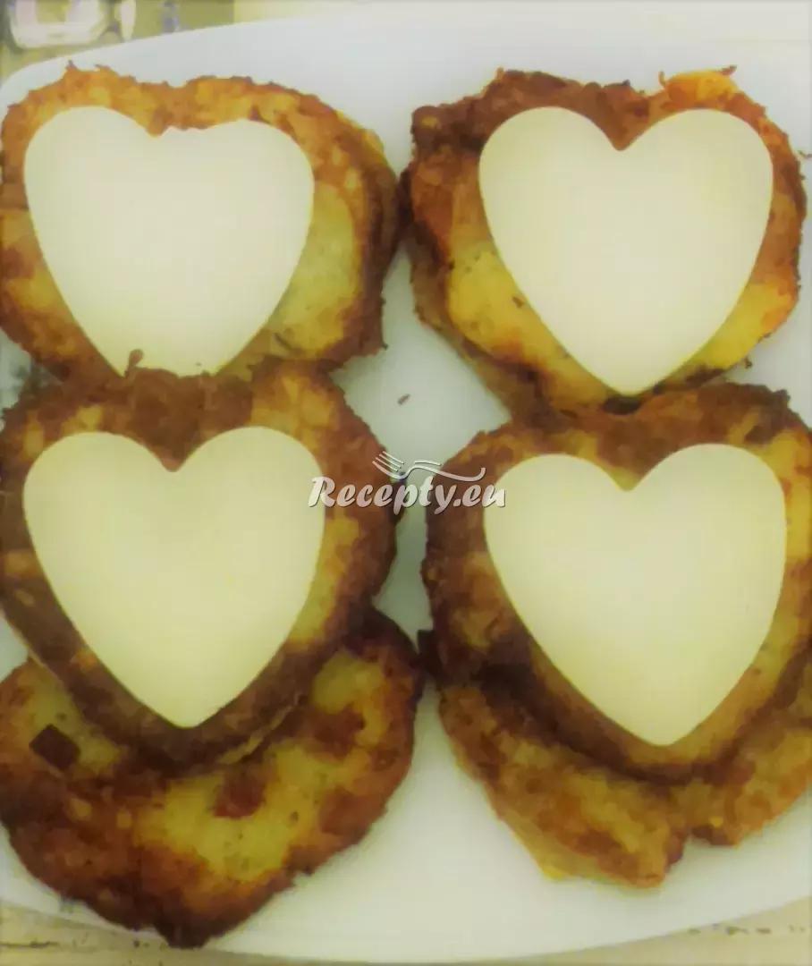 Valentýnské srdíčkové placičky z květáku recept  slavnostní pokrmy ...