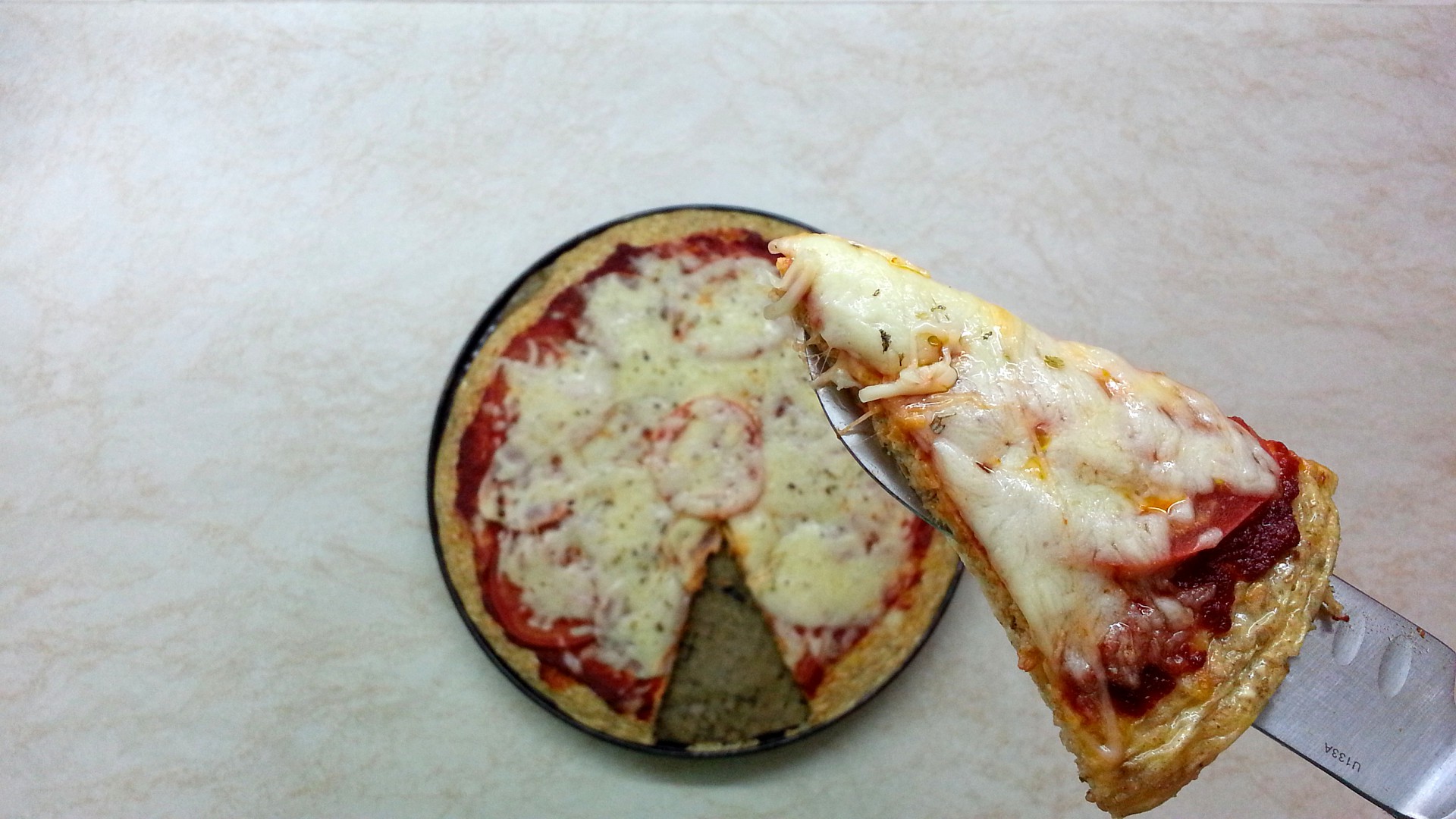 Zdravá pizza (tvarohovo-ovesná) recept
