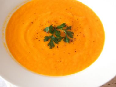 Oranžová polévka