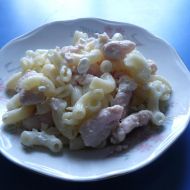 Salát s těstovinami, kuřecím a cottage recept