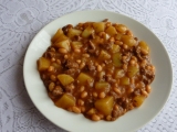 Bramborový guláš s fazolemi recept