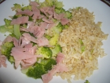 Rýže natural s brokolicí a šunkou recept