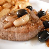 Hovězí steak s olivami recept