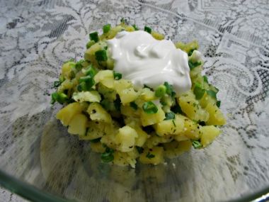 Bylinkový bramborový salát