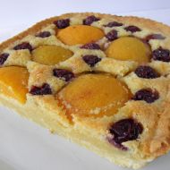 Domácí mandlový koláč s ovocem recept