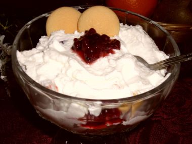 Sladký jogurtový dip na ovoce