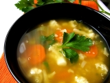 Zeleninová polévka s quinoa recept