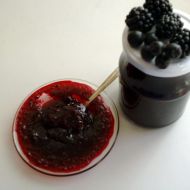 Ostružinový džem s aronií recept