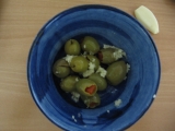 Česnekové olivy recept