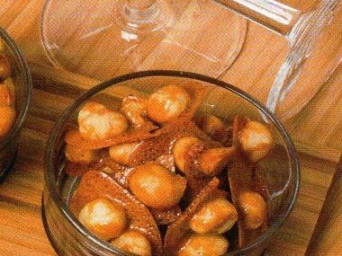 Karamelizované makadamové ořechy