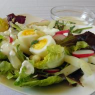 Salát s chřestem a vejci recept