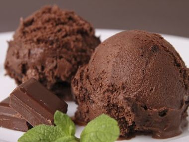 Domácí zmrzlina s čokoládou
