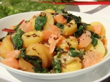 Bramborový salát s mangoldem a lososem recept