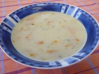 Jemná vločková polévka