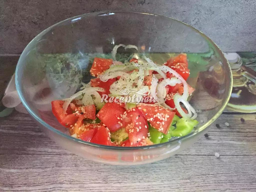 Domácí letní salát recept  saláty