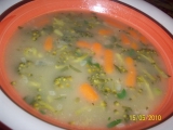 Polévka z brokolice, baby karotky a hrášku recept