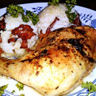 Pečené kuřecí stehno na víně a bylinkách s dušenou rýží s liškami ...