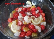 Ovocný šalát s jogurtovým dressingem recept