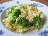 Kuskus s brokolicí, česnekem a kukuřicí recept